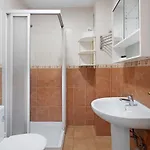 Emeterio * Арона