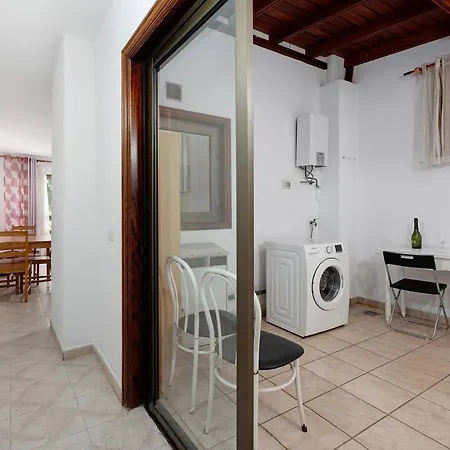 Emeterio アパート